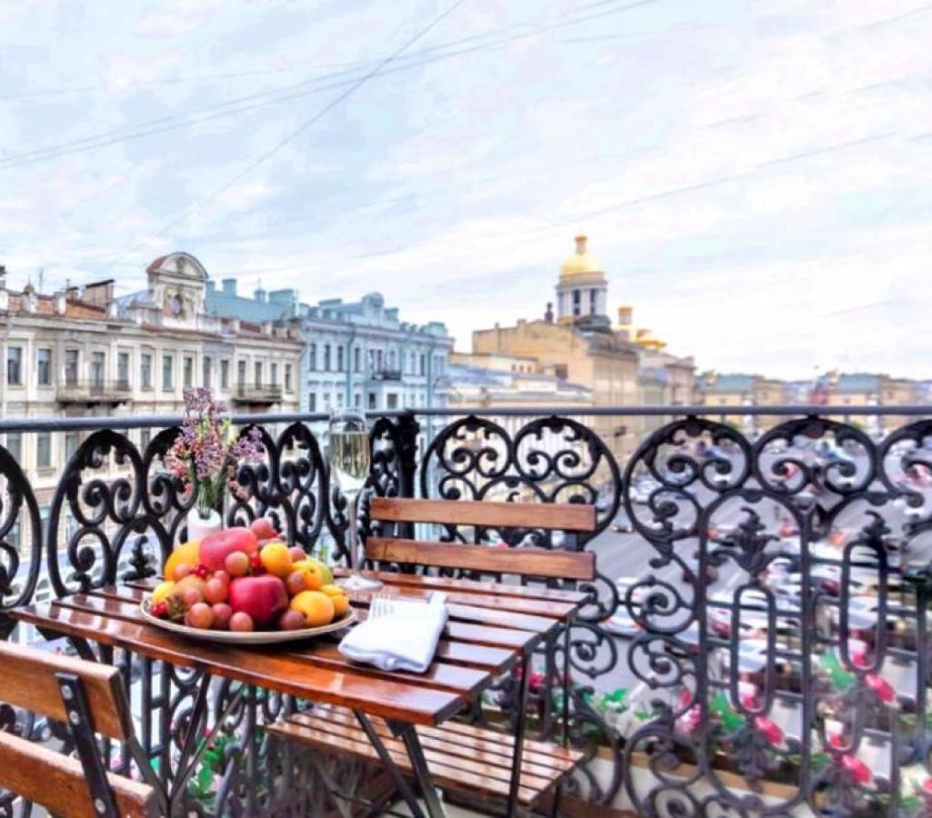 Астон Отель Санкт-Петербург Экстерьер фото